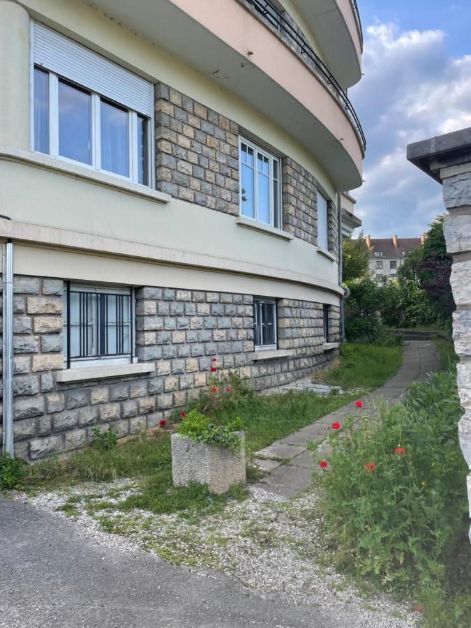 Situe A 5 Minutes De La Gare Apartment Besancon Exterior photo